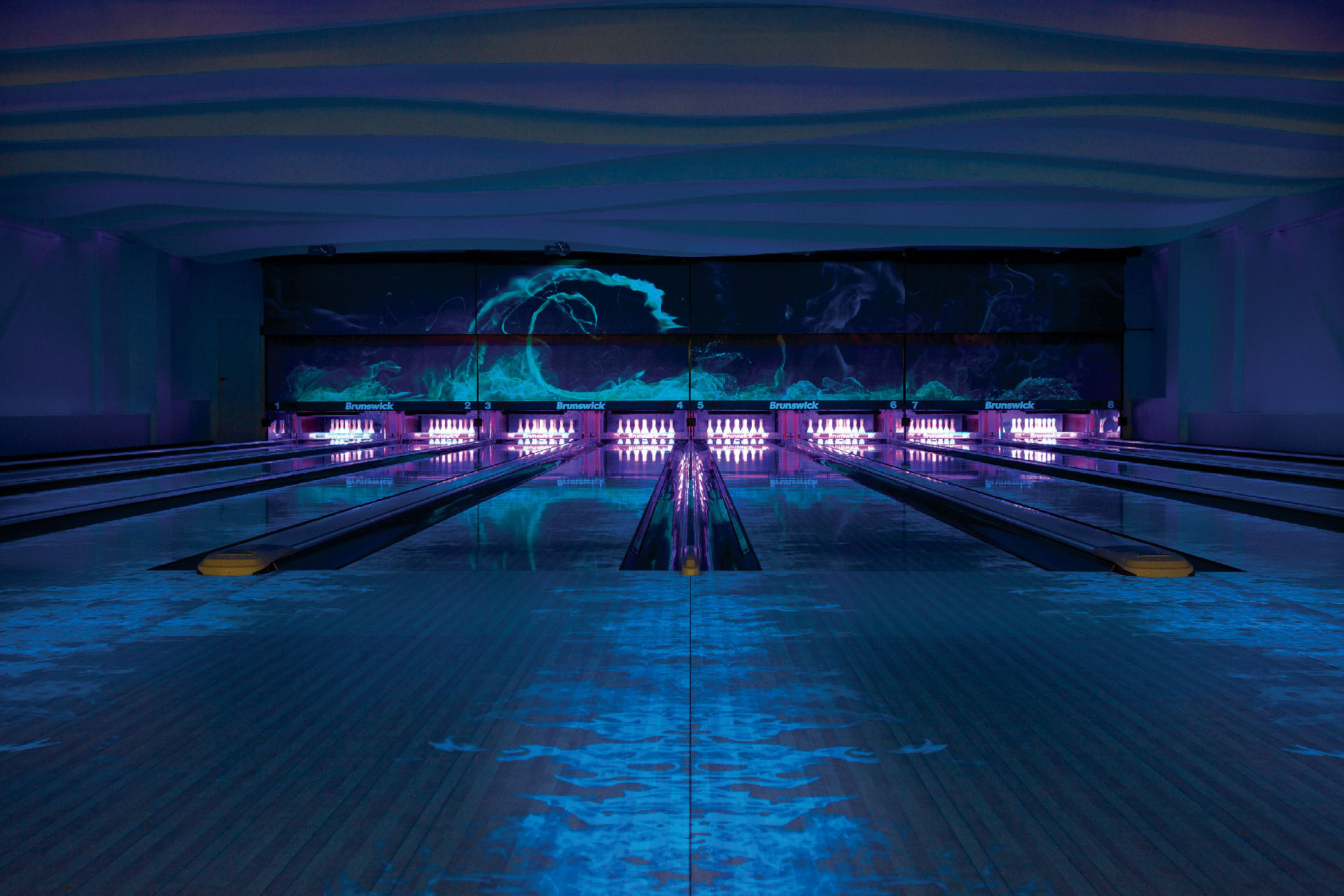 Bowlingbanor med ColorFull och glow